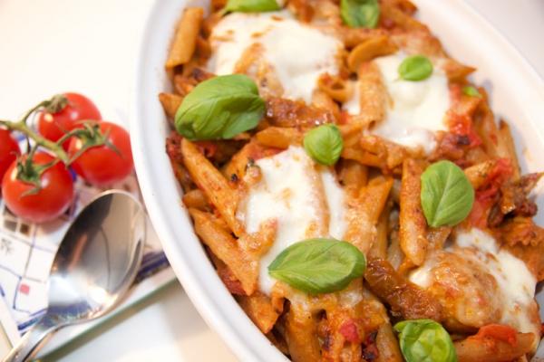 Super easy vegetarian pasta bake | Wade Unusual Tours